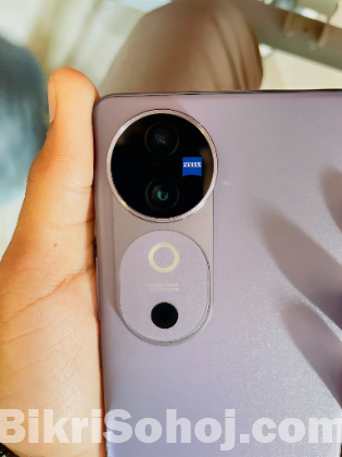 Vivo V40 Zeiss 8/128